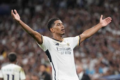 Super League Football: Real Madrid - Fanart - Background (World) - 2560x1707