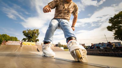 X-Bladez: Inline Skater - Fanart - Background (North America) - 1920x1080