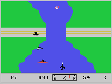 River Raid - Screenshot - Gameplay (North America) - 256x192