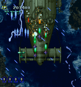Strikers 1945 - Screenshot - Gameplay (Japan) - 448x480